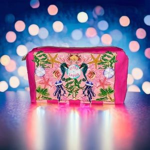Estée Lauder Limited Edition Cosmetic Bag NWT